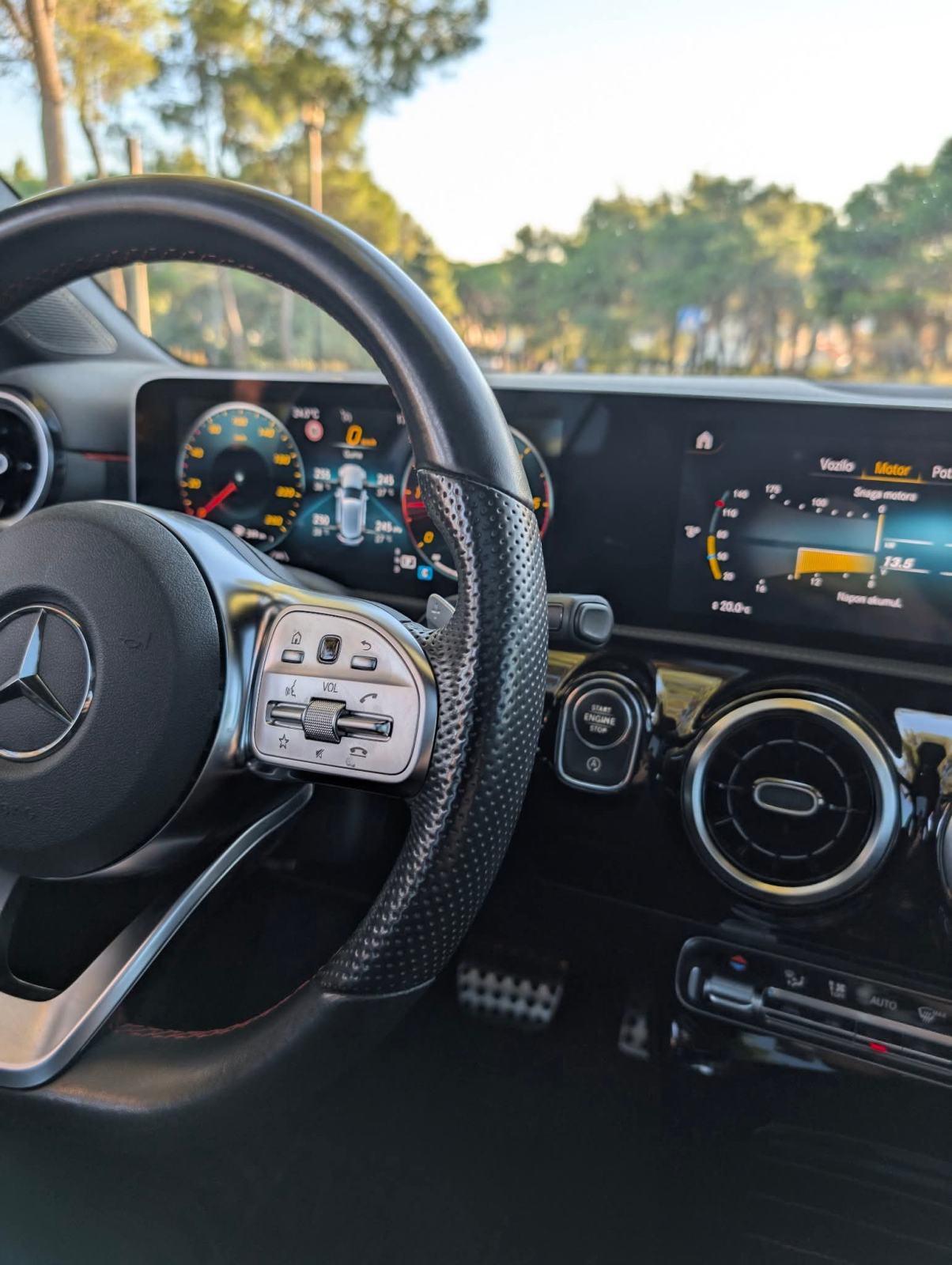 Mercedes-Benz A-klasa 200d AMG-Line 150ks 8G-DCT PDV, fotografija 12