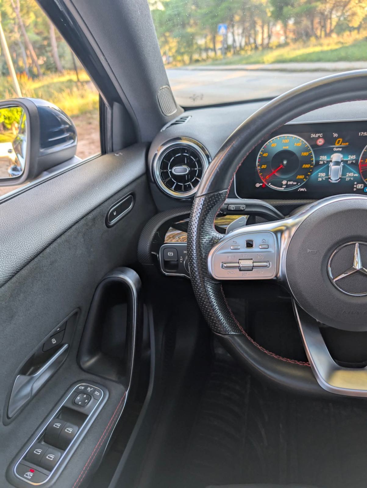 Mercedes-Benz A-klasa 200d AMG-Line 150ks 8G-DCT PDV, fotografija 11