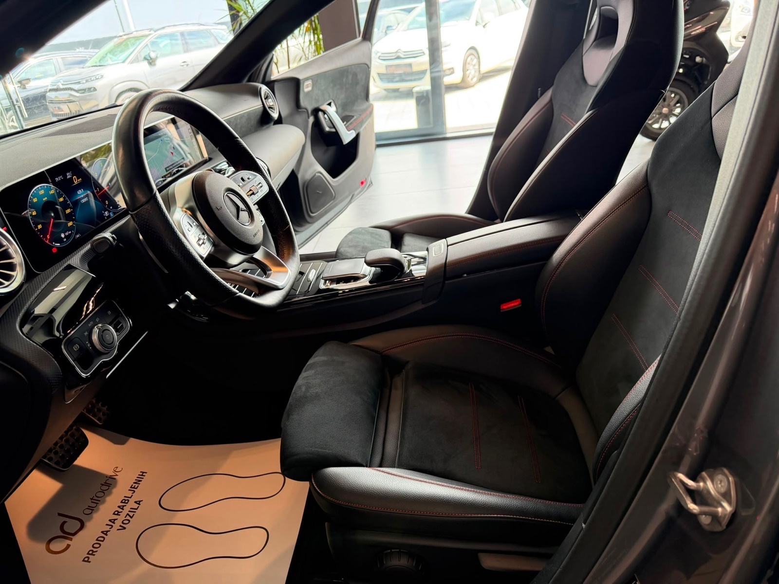 Mercedes-Benz A-klasa 220 d AMG NAVI • VIRTUAL • ALU19" • LEASING, fotografija 15