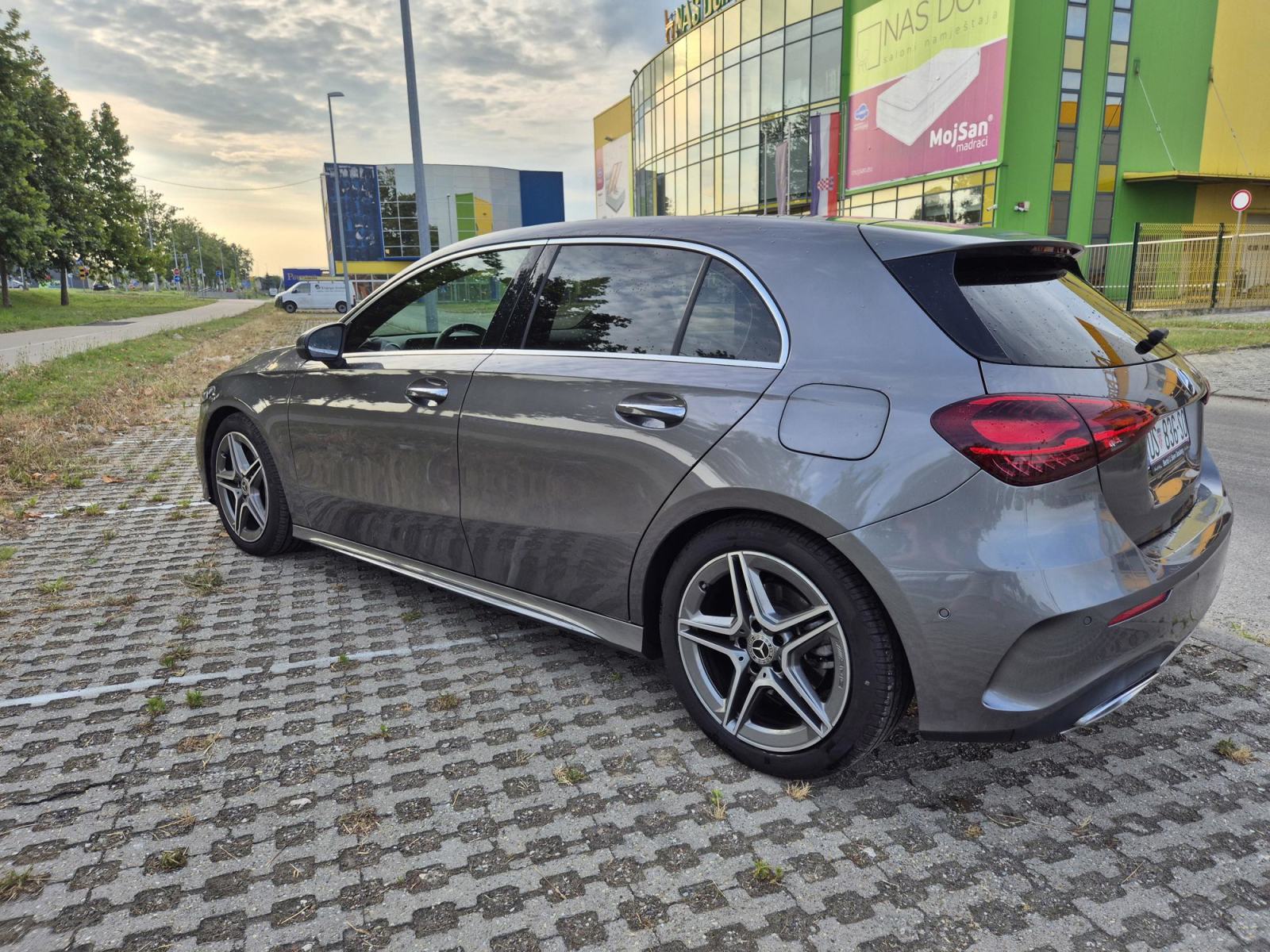 Mercedes a klasa 220d , amg, 140kw 2023g redizajn, fotografija 2