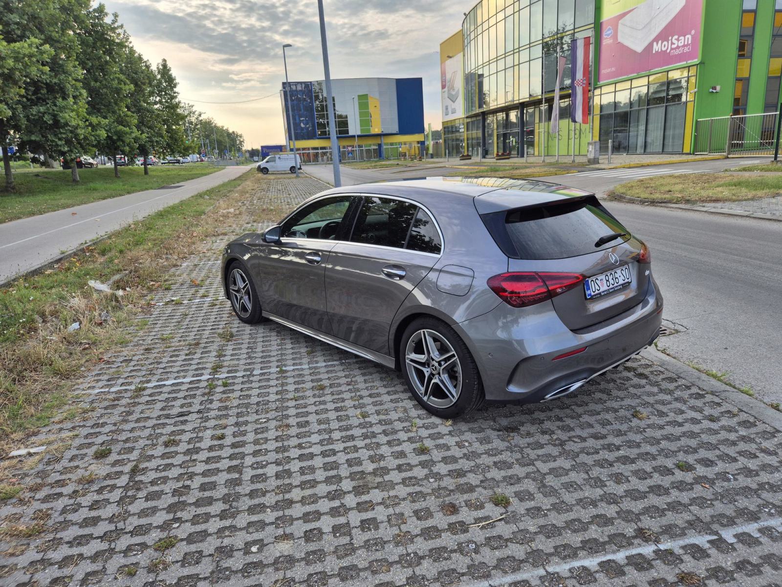 Mercedes a klasa 220d , amg, 140kw 2023g redizajn, fotografija 4