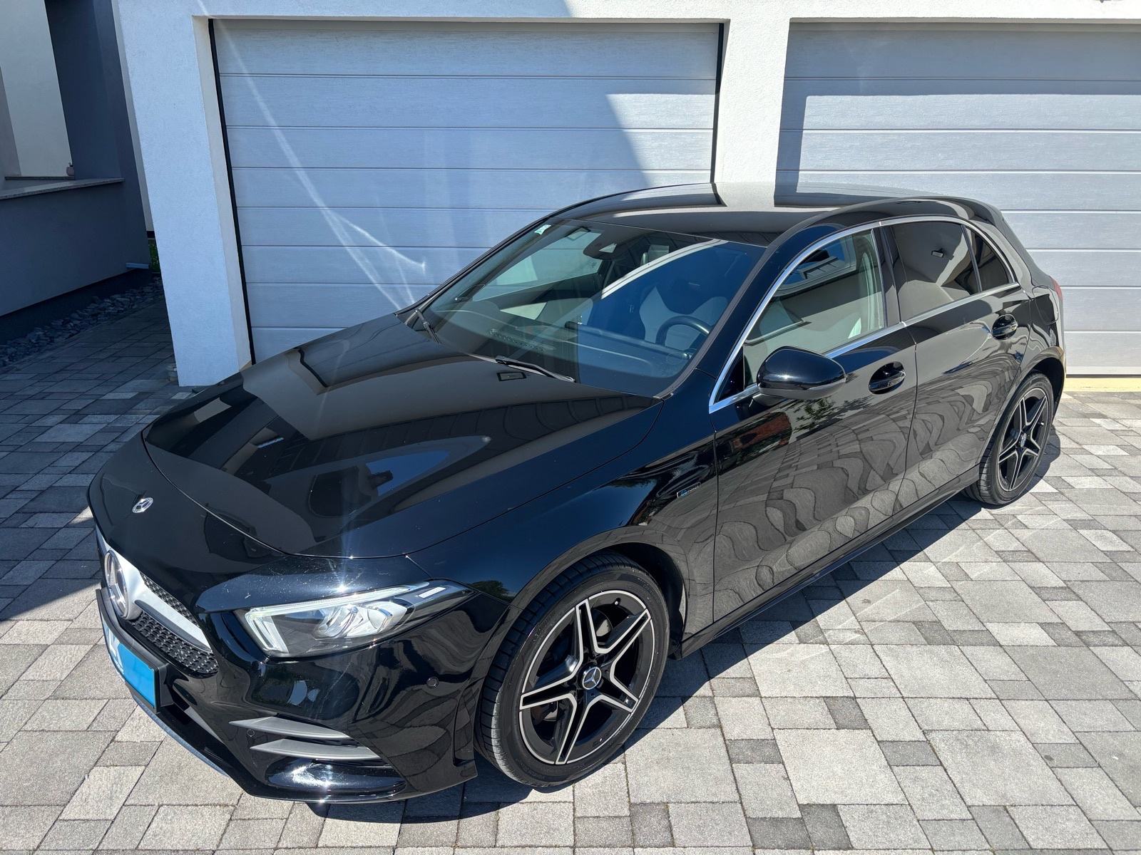 Mercedes-Benz A-klasa 250 AMG automatik, fotografija 1