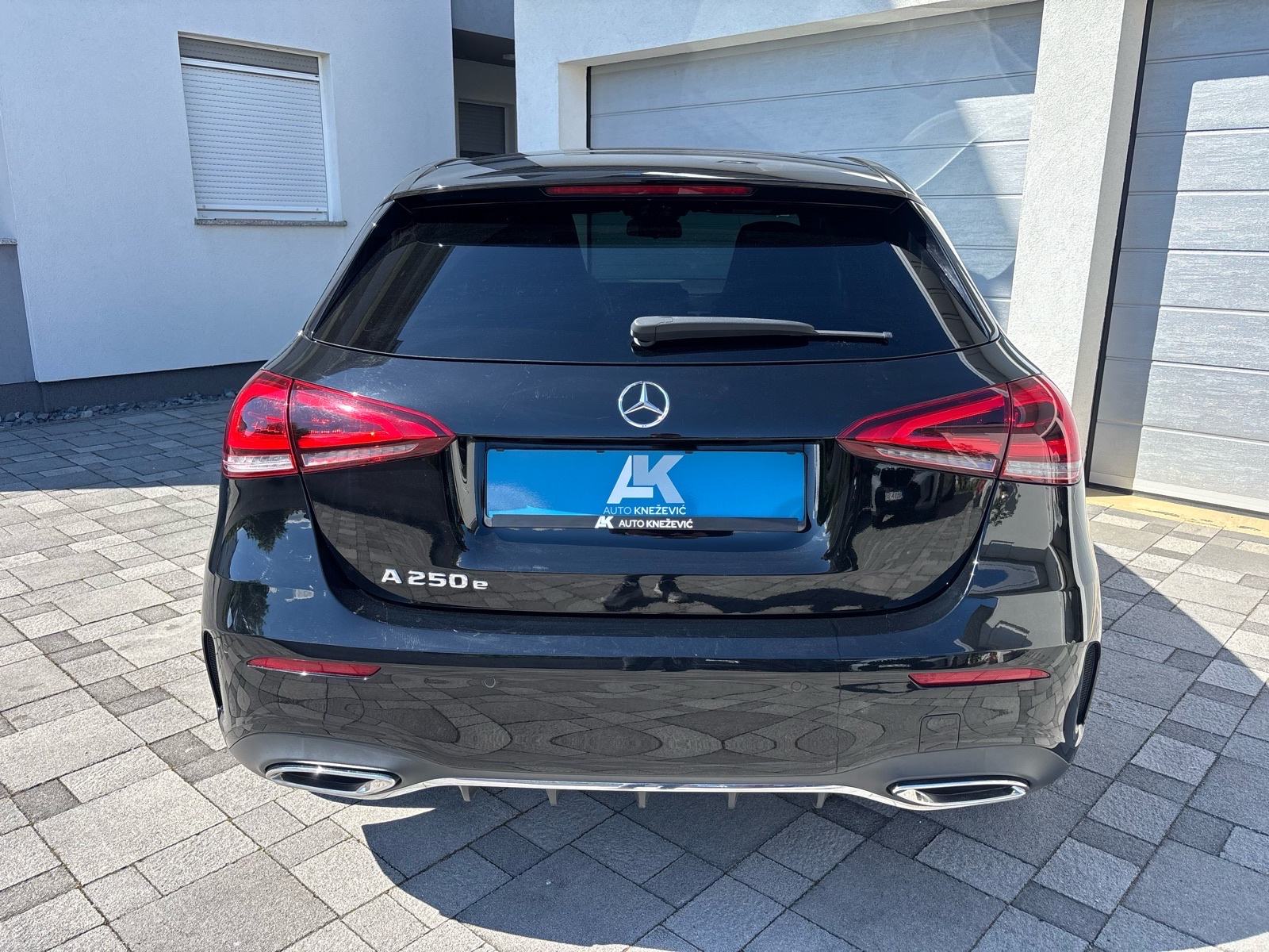 Mercedes-Benz A-klasa 250 AMG automatik, fotografija 9