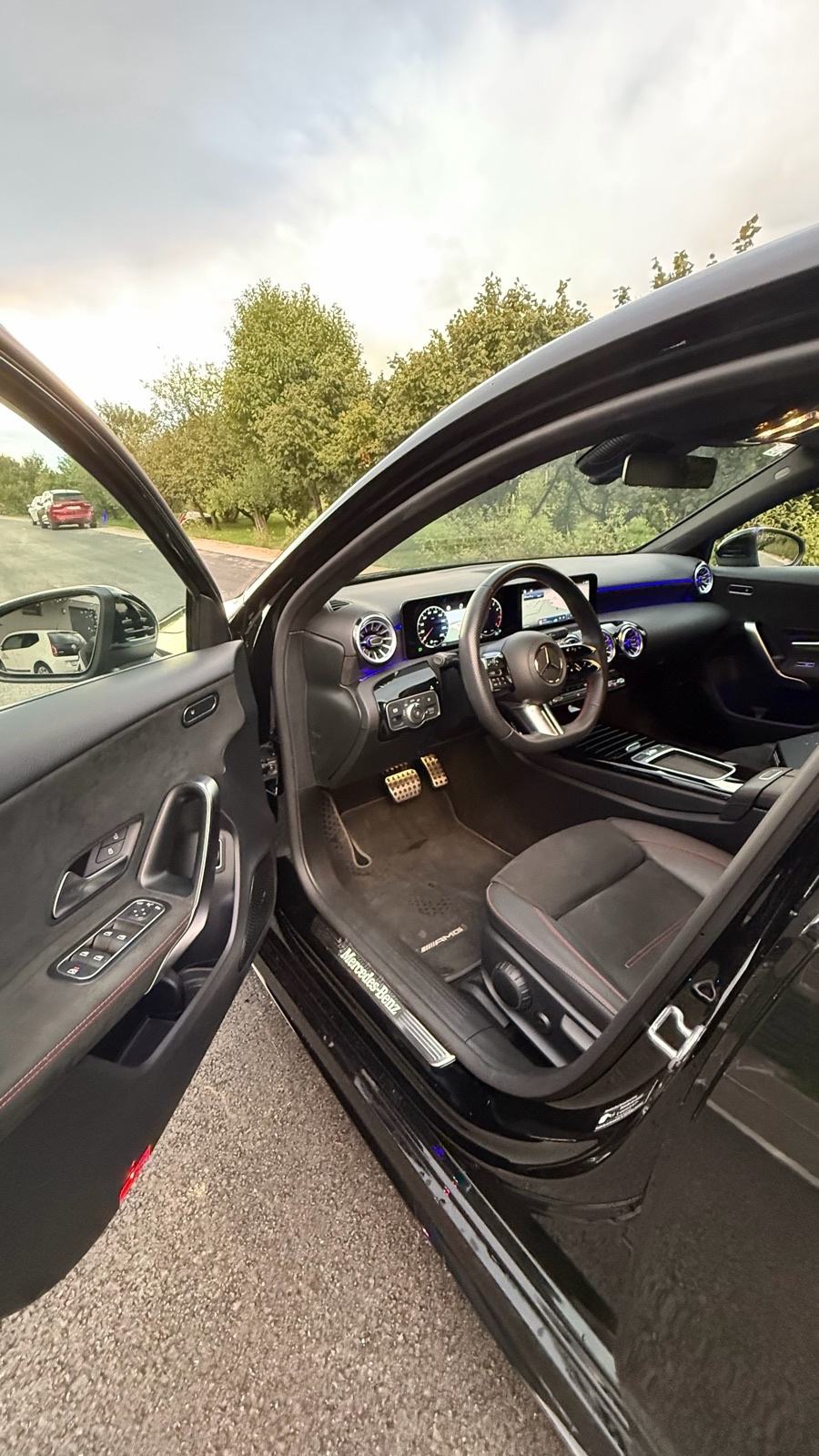 Mercedes-Benz A-klasa Limuzina AMG, FACELIFT,KAMERA, ALCANTARA,KEYLESS, fotografija 10