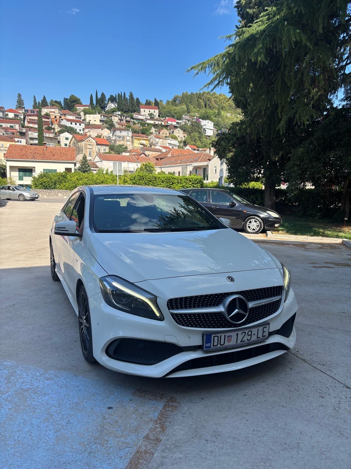 Mercedes-Benz A-klasa A 180 automatik, pogled izvana - slika 1