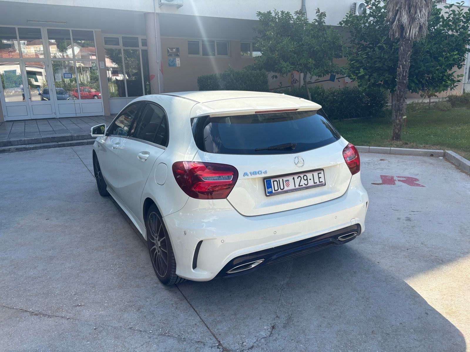 Mercedes-Benz A-klasa A 180 automatik, fotografija 6