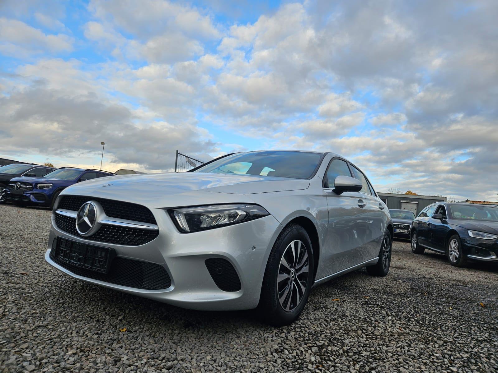 Mercedes-Benz A-klasa A 180 D AUTOMATIC XENON KOZA, fotografija 3