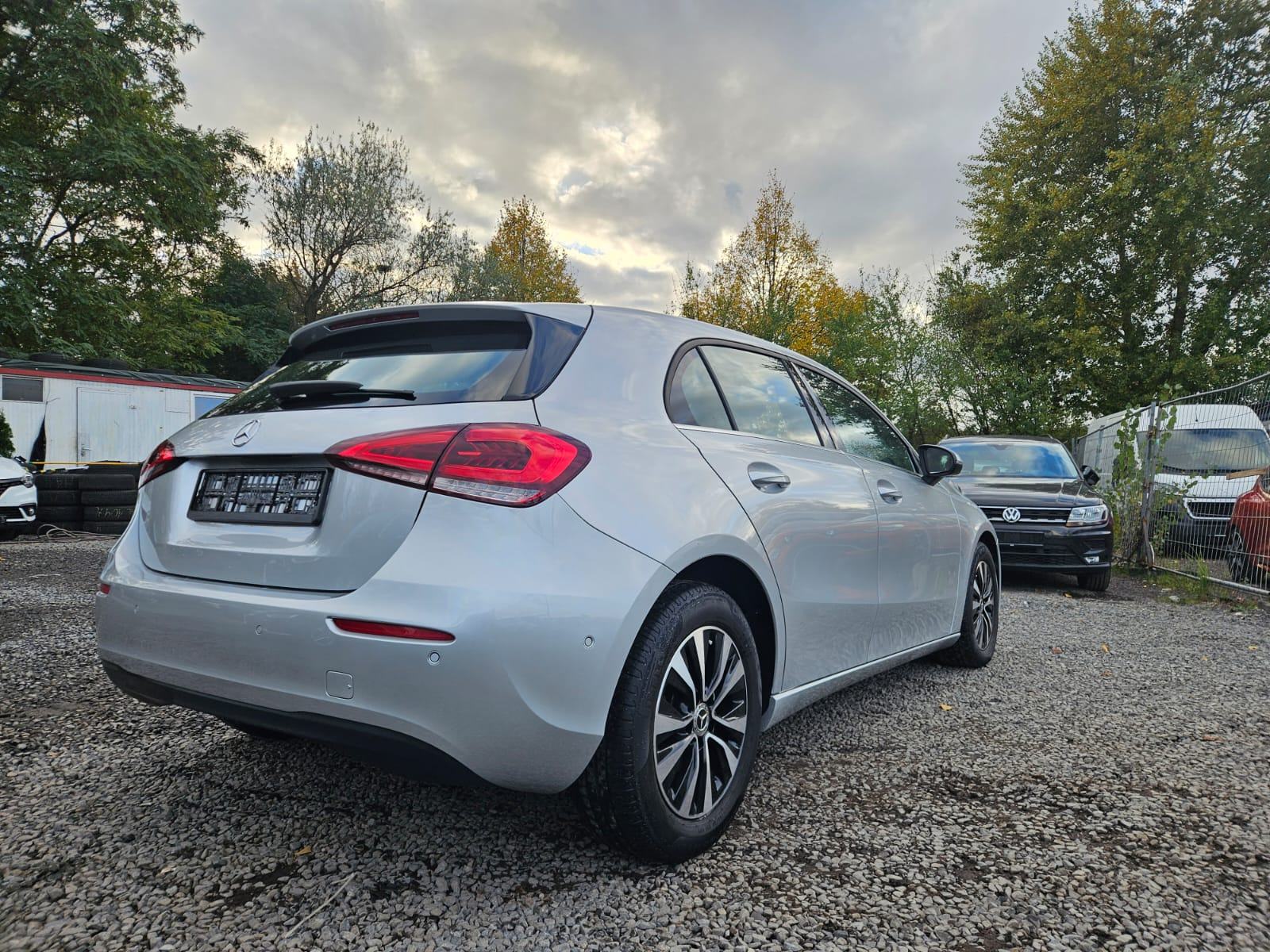 Mercedes-Benz A-klasa A 180 D AUTOMATIC XENON KOZA, fotografija 11