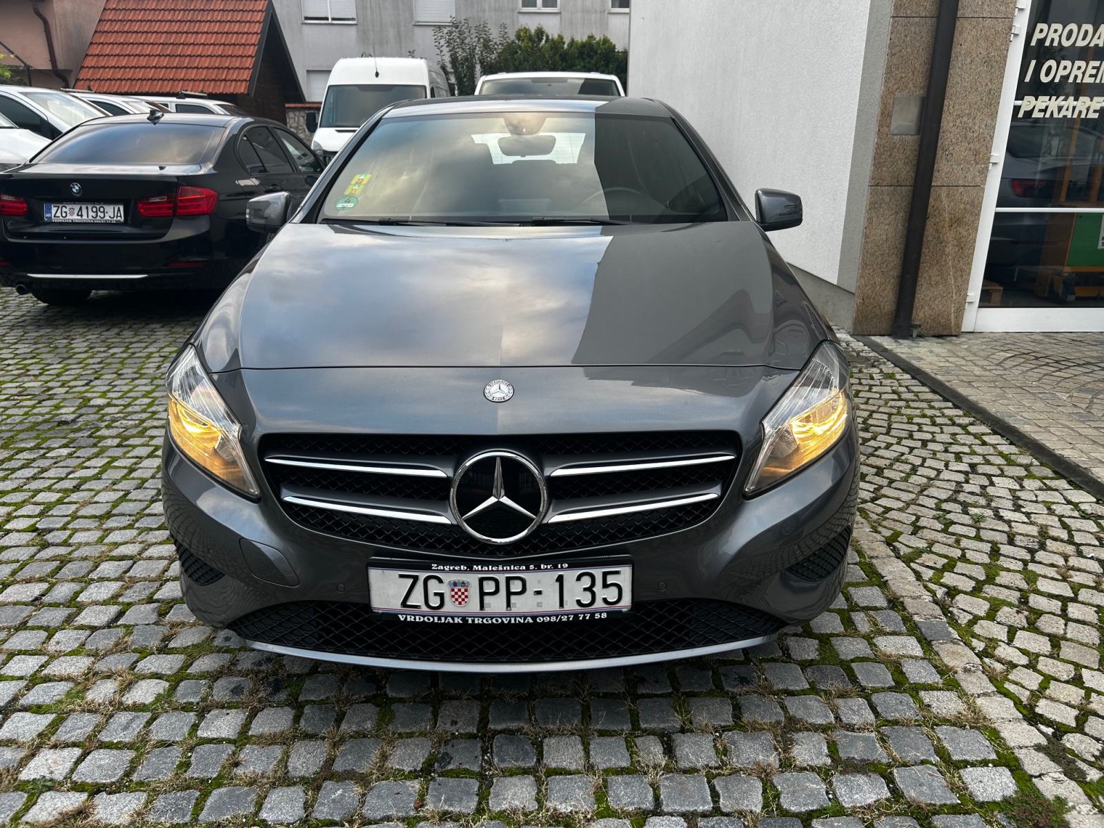 Mercedes-Benz A-klasa A-180CDI Automatik izvrsno stanje, fotografija 2