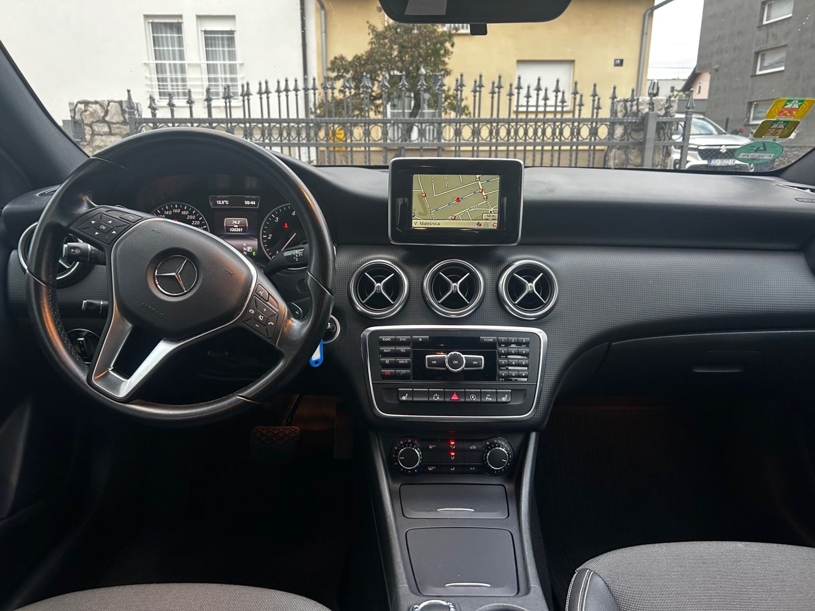 Mercedes-Benz A-klasa A-180CDI Automatik izvrsno stanje, fotografija 7