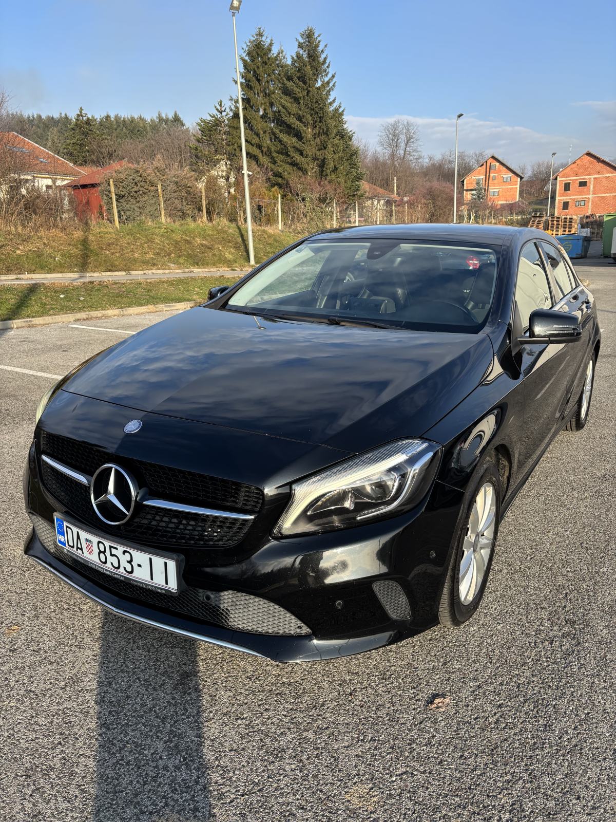 Mercedes-Benz A-klasa A 200 automatik, pogled izvana - slika 1