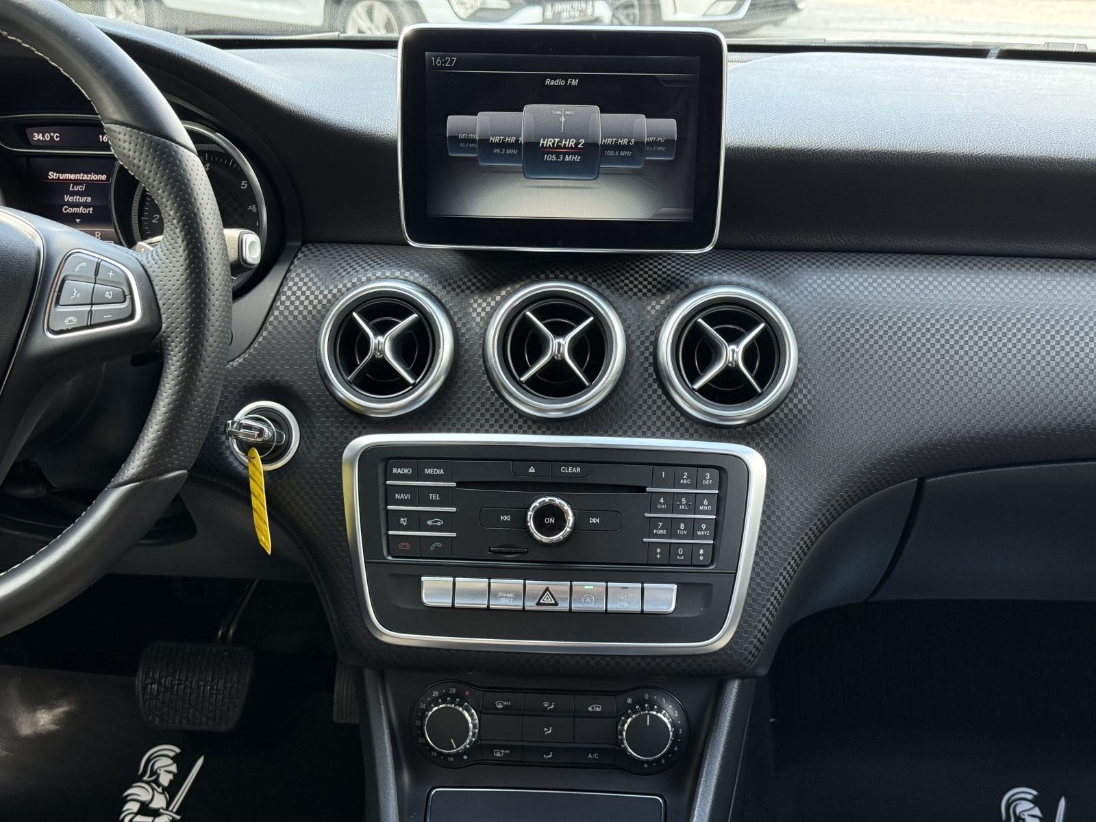MERCEDES - BENZ A200 2016. Godina Sport *Style* - 137 000 KM - Automat, fotografija 20