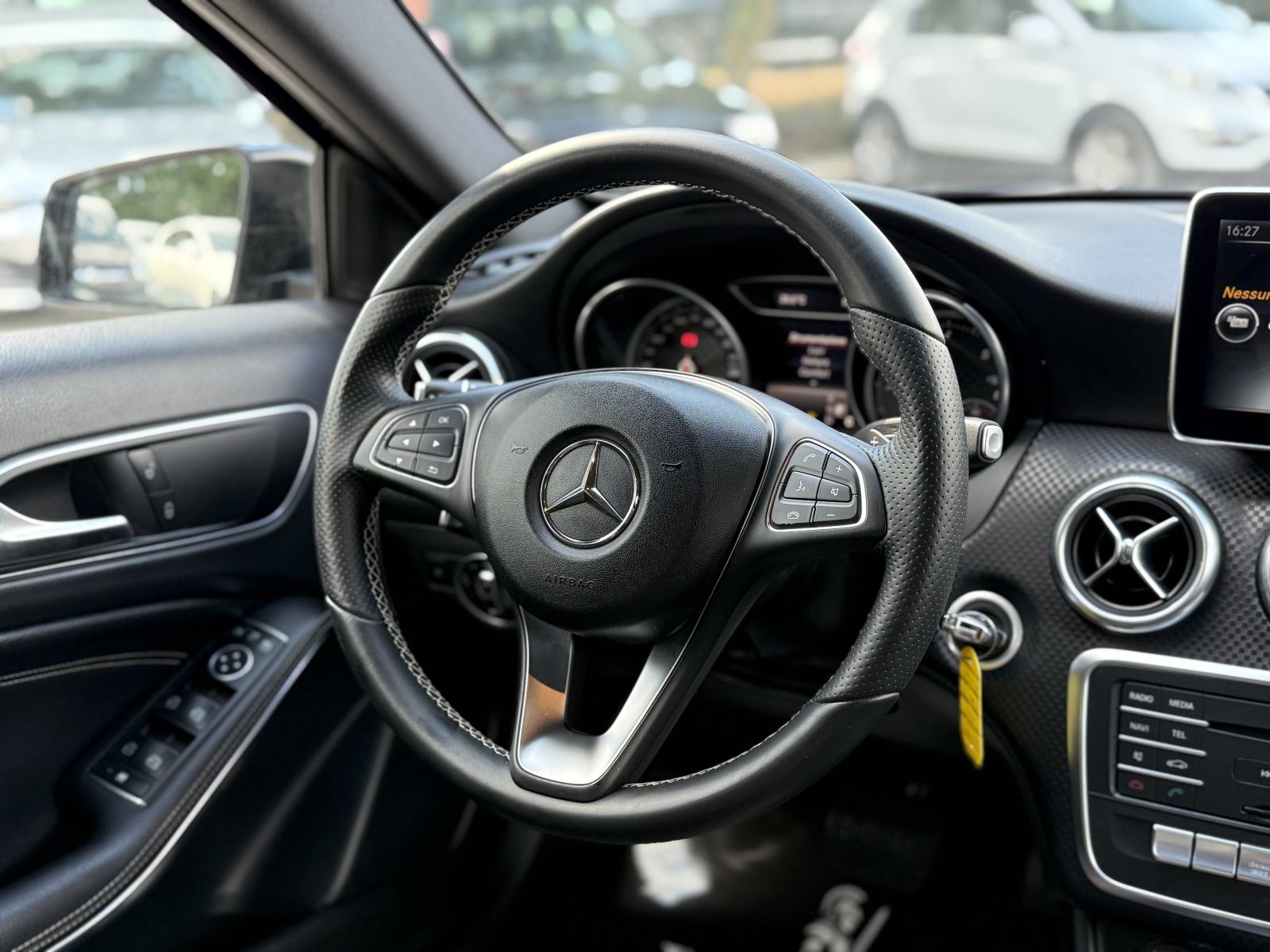 MERCEDES - BENZ A200 2016. Godina Sport *Style* - 137 000 KM - Automat, fotografija 18