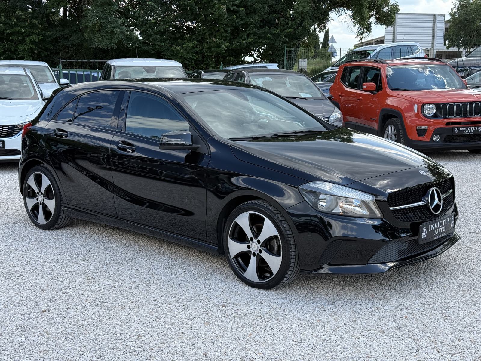 MERCEDES - BENZ A200 2016. Godina Sport *Style* - 137 000 KM - Automat, pogled izvana - slika 3