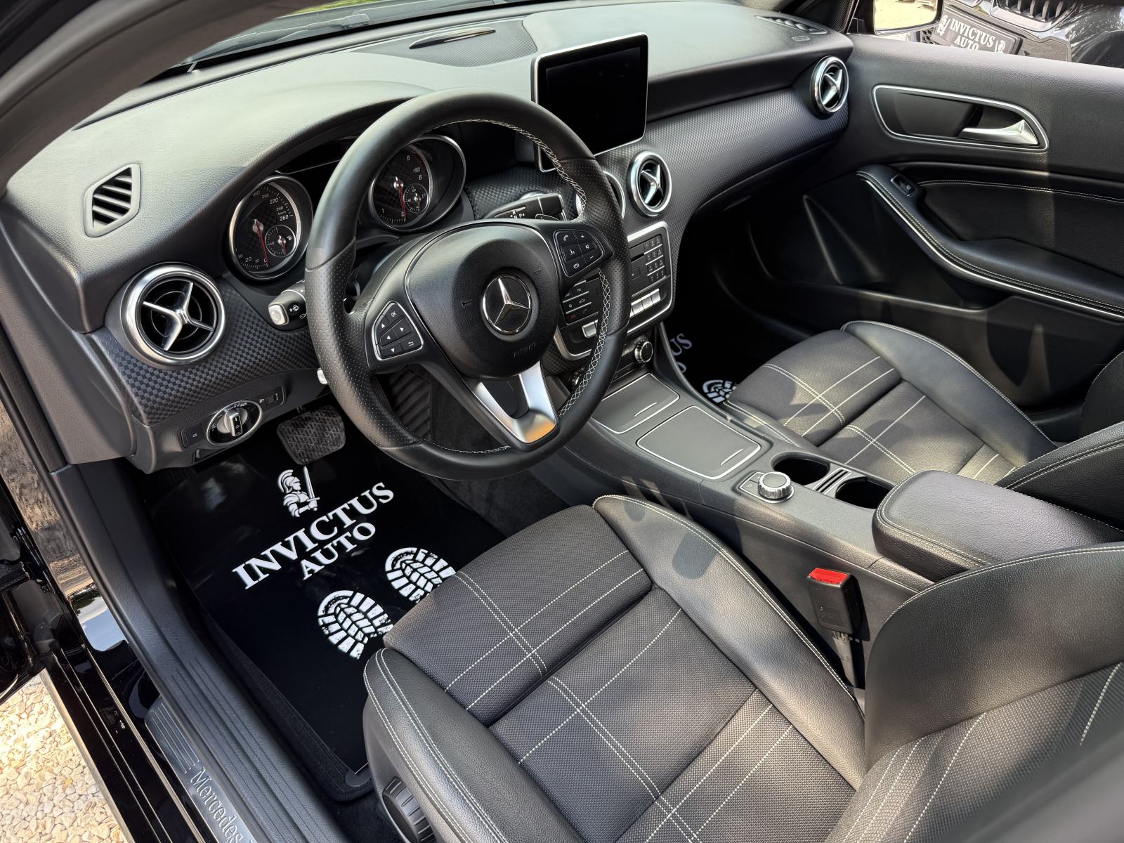 MERCEDES - BENZ A200 2016. Godina Sport *Style* - 137 000 KM - Automat, fotografija 8