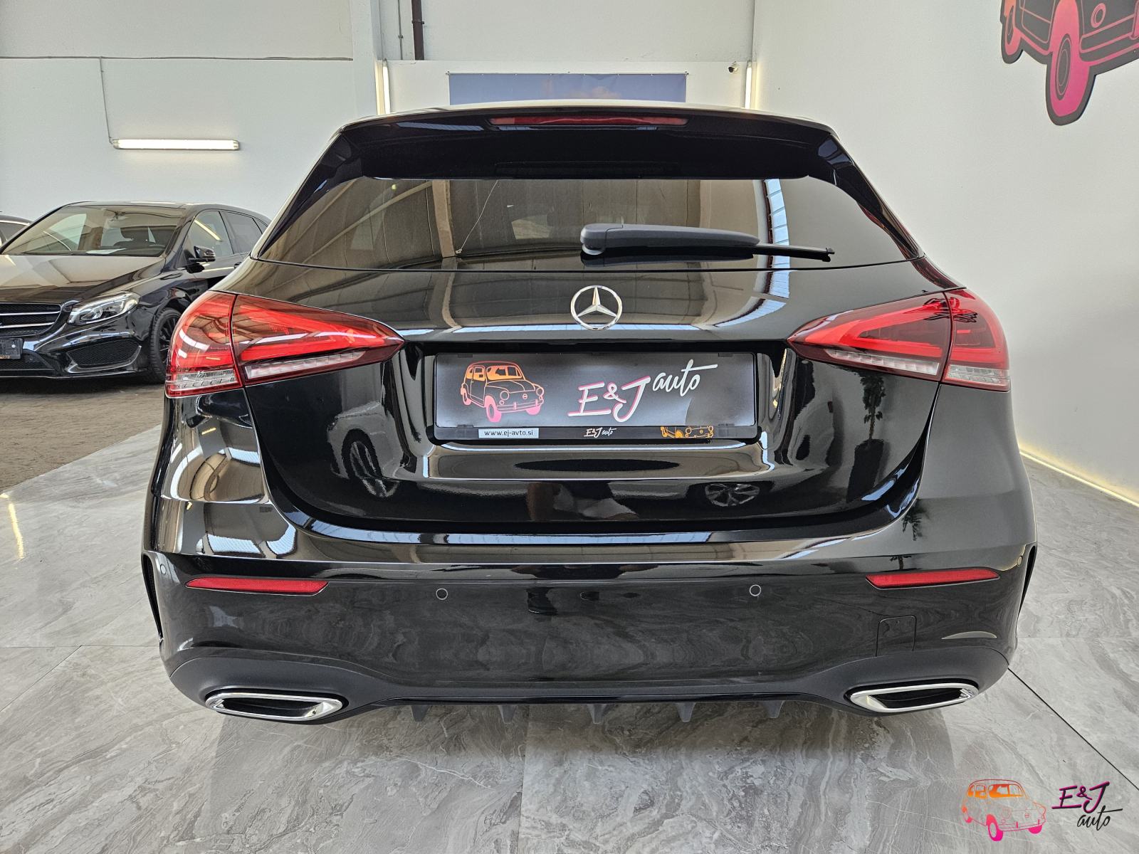 Mercedes-Benz A-klasa A 200 d AMG-LINE KAMERA AMBIENT ASSIST KEYLESS, pogled izvana - slika 5