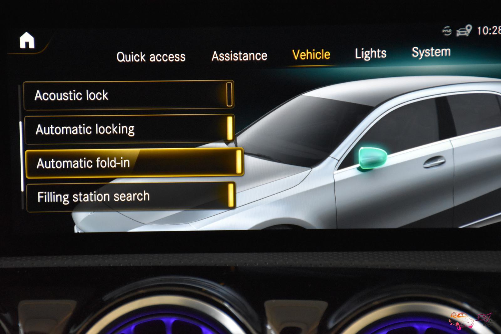 Mercedes-Benz A-klasa A 200 d AMG-LINE KAMERA AMBIENT ASSIST KEYLESS, fotografija 14