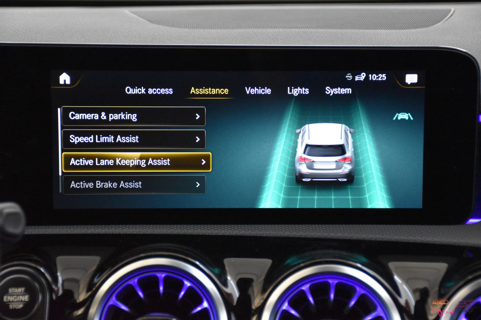 Mercedes-Benz A-klasa A 200 d AMG-LINE KAMERA AMBIENT ASSIST KEYLESS, fotografija 12