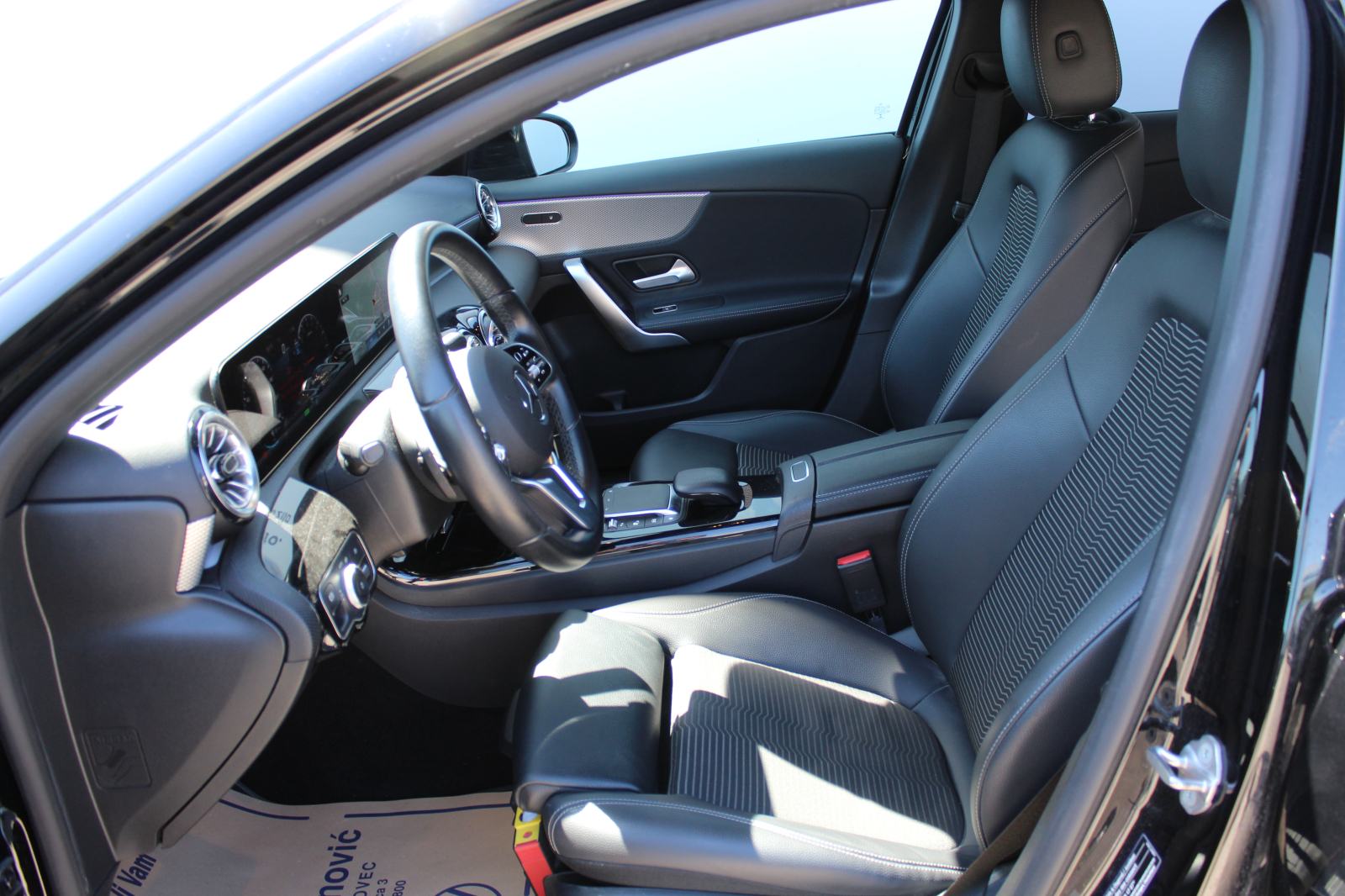 Mercedes-Benz A-klasa A 250e automatik-LEASING BEZ UČEŠĆA!, fotografija 7