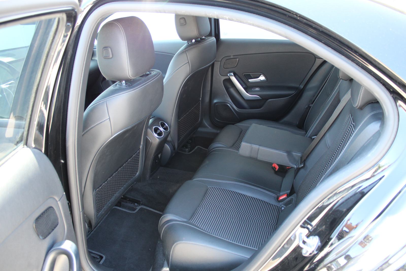 Mercedes-Benz A-klasa A 250e automatik-LEASING BEZ UČEŠĆA!, fotografija 9