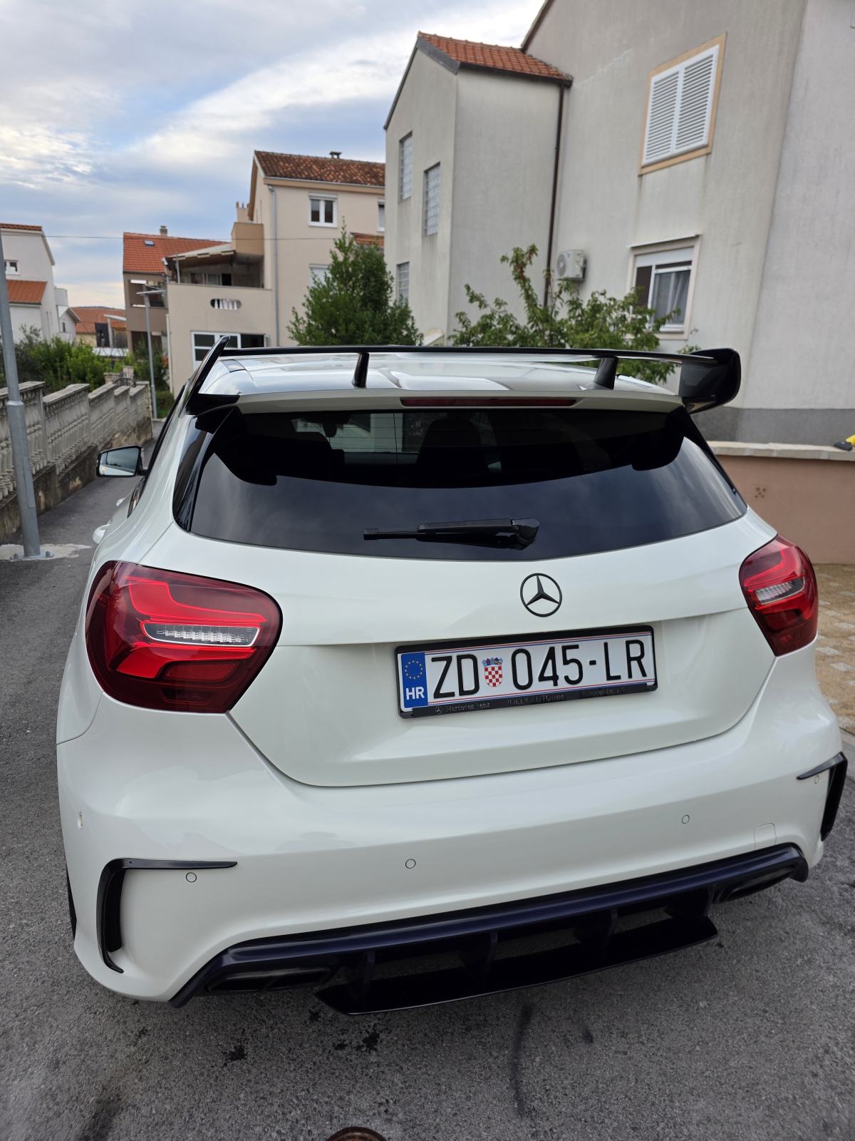 Mercedes-Benz A-klasa A 45 AMG - zamjena za jeftinije vozilo!!!!, pogled izvana - slika 5