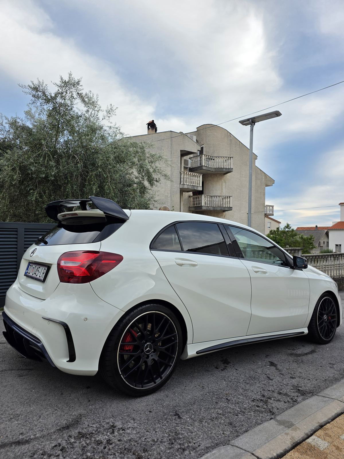Mercedes-Benz A-klasa A 45 AMG - zamjena za jeftinije vozilo!!!!, fotografija 8