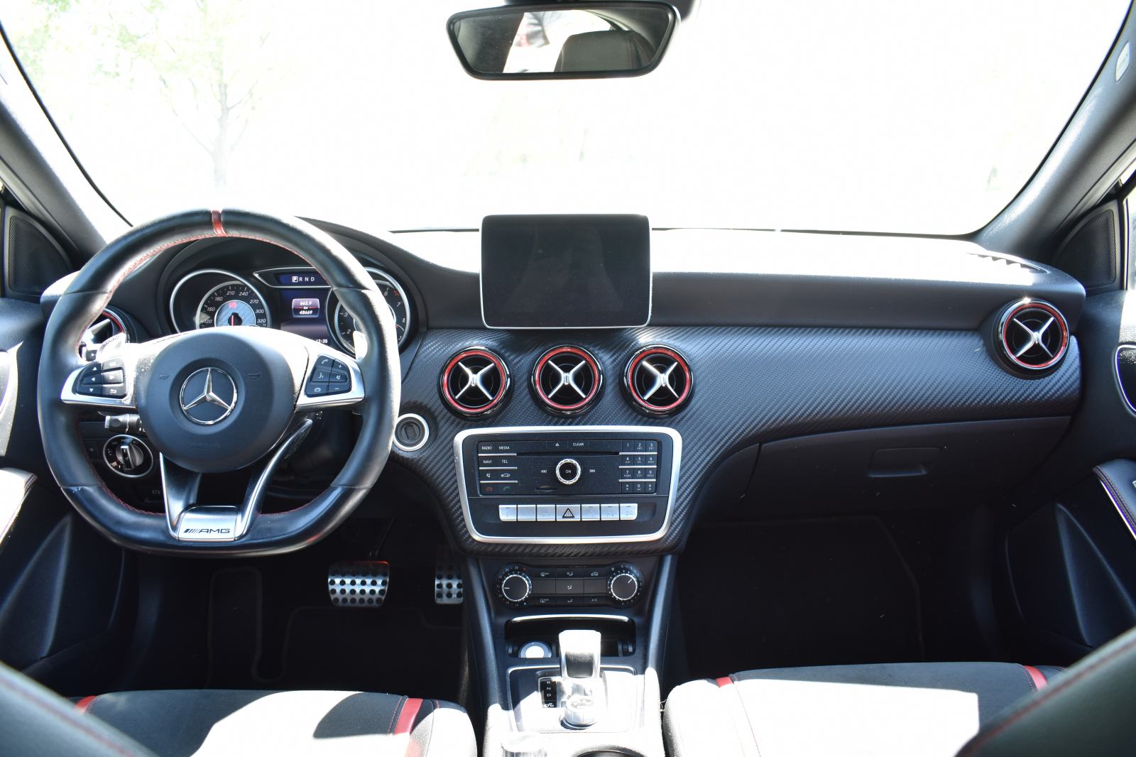 Mercedes-Benz A-klasa A 45 AMG, fotografija 11