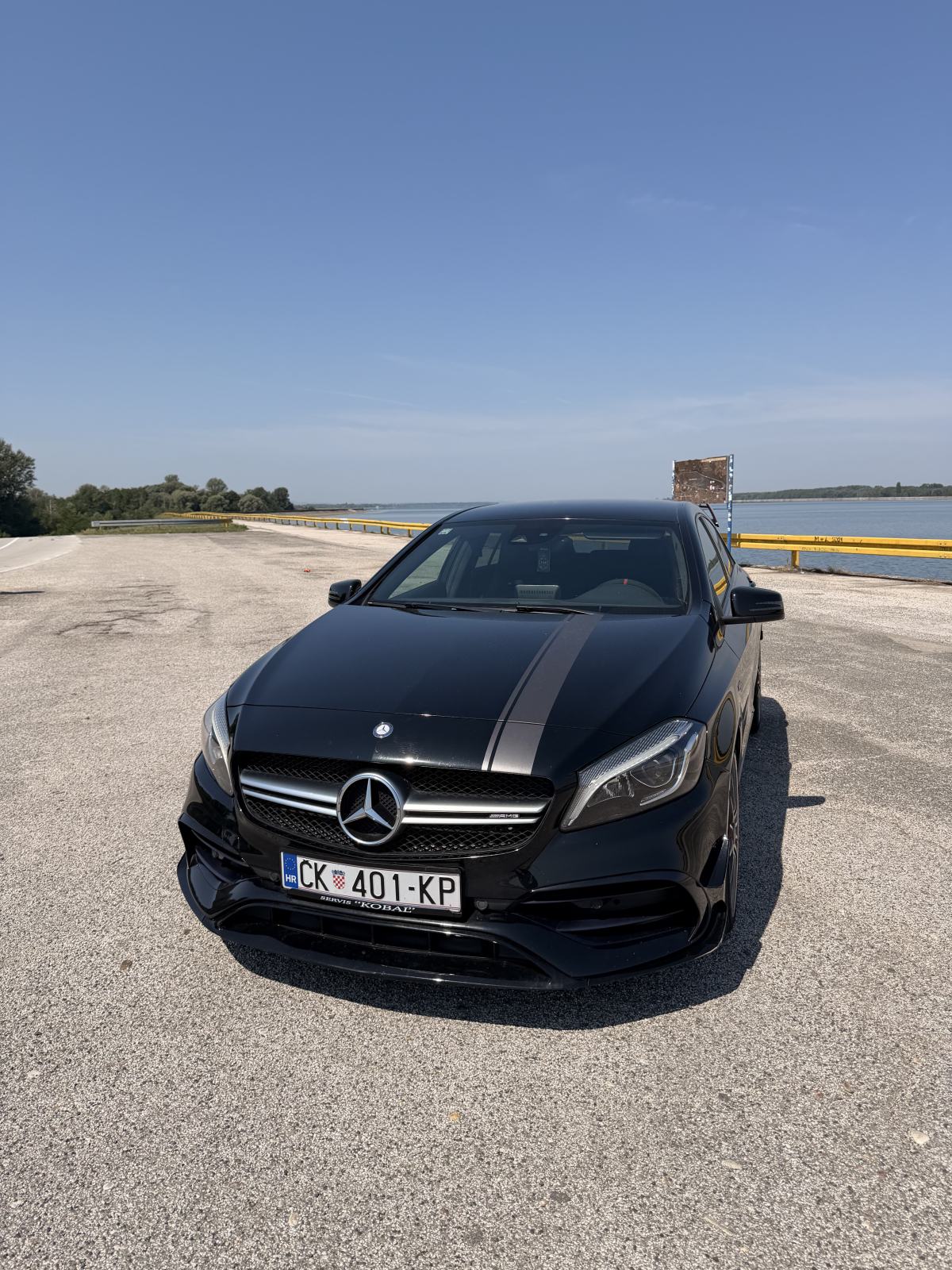 Mercedes-Benz A-klasa A 45 AMG, fotografija 2