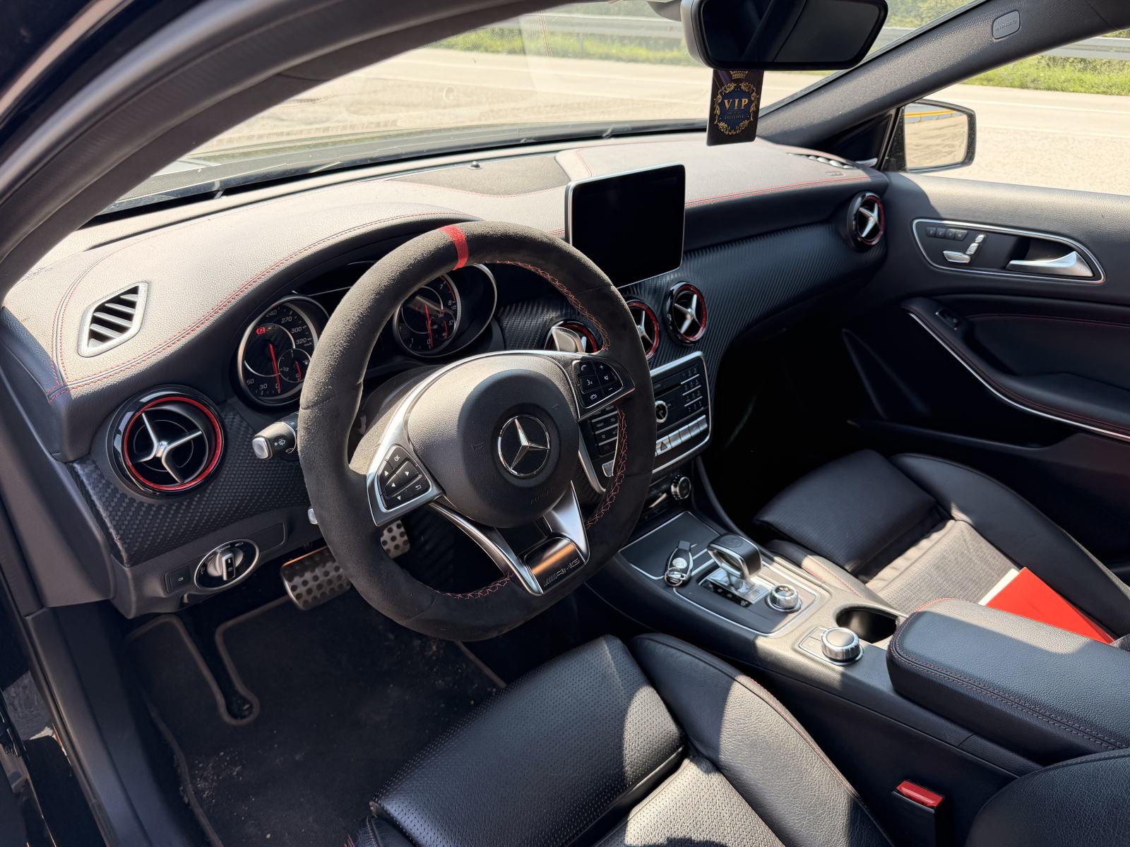 Mercedes-Benz A-klasa A 45 AMG, fotografija 6