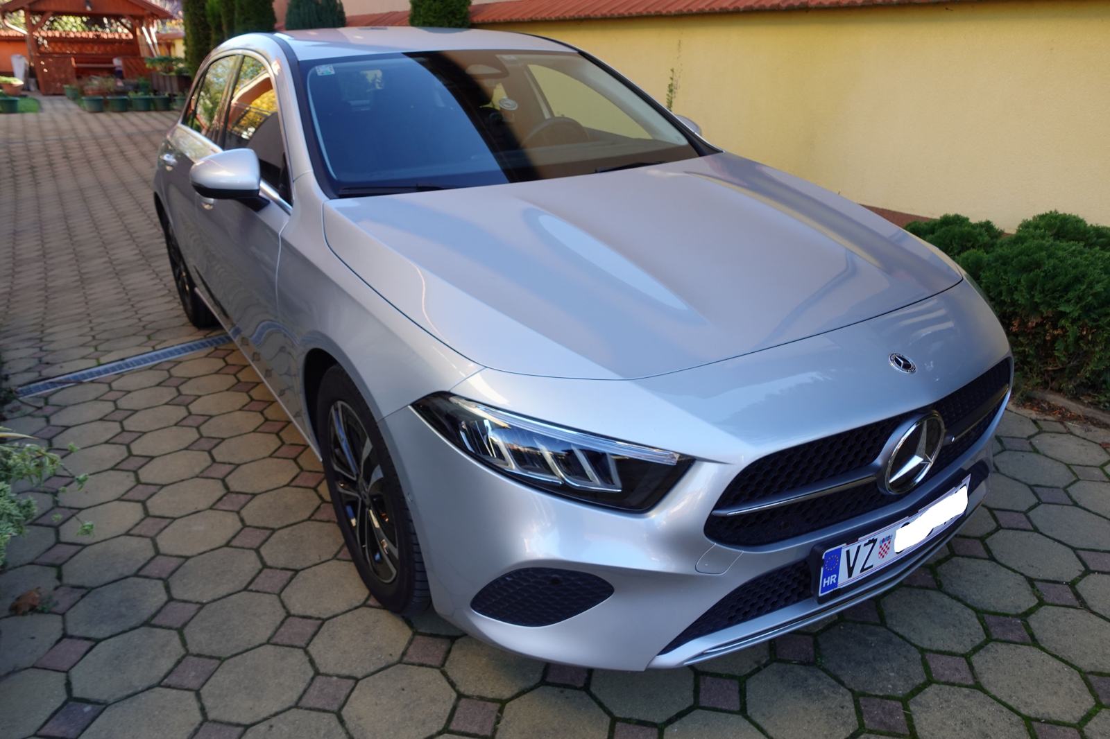 Mercedes A 180 d (2023.) – Automatik – 60tkm – Mercedes 2.0 motor, pogled izvana - slika 1
