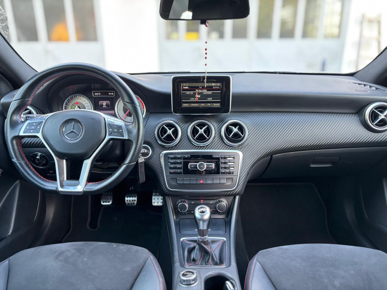 Mercedes-Benz A-klasa W176, fotografija 10