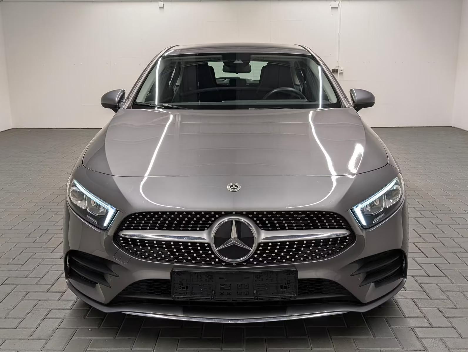 Mercedes-Benz A180 AMG * RJEŠAVAMO LEASING *, pogled izvana - slika 5