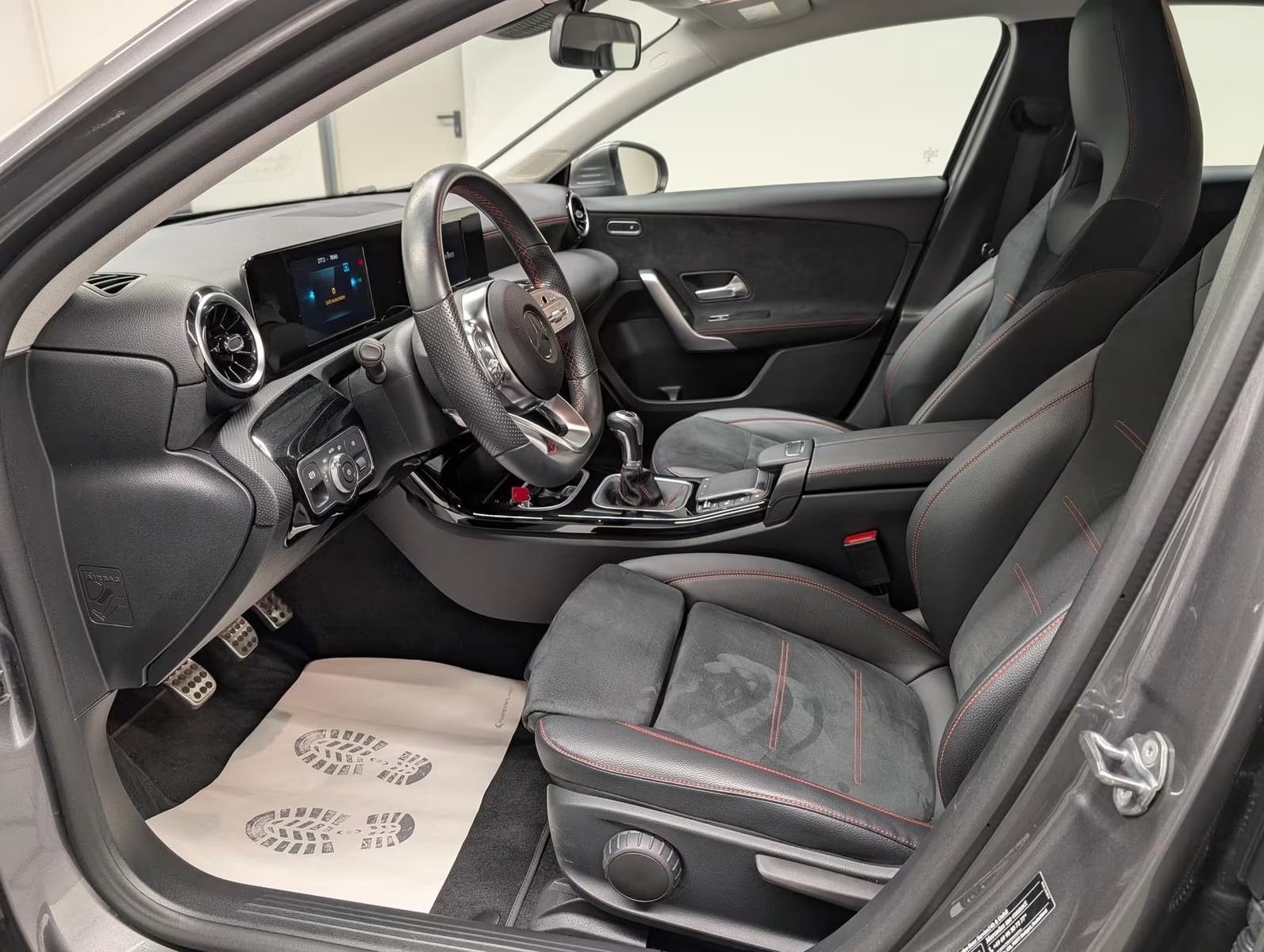 Mercedes-Benz A180 AMG * RJEŠAVAMO LEASING *, fotografija 9