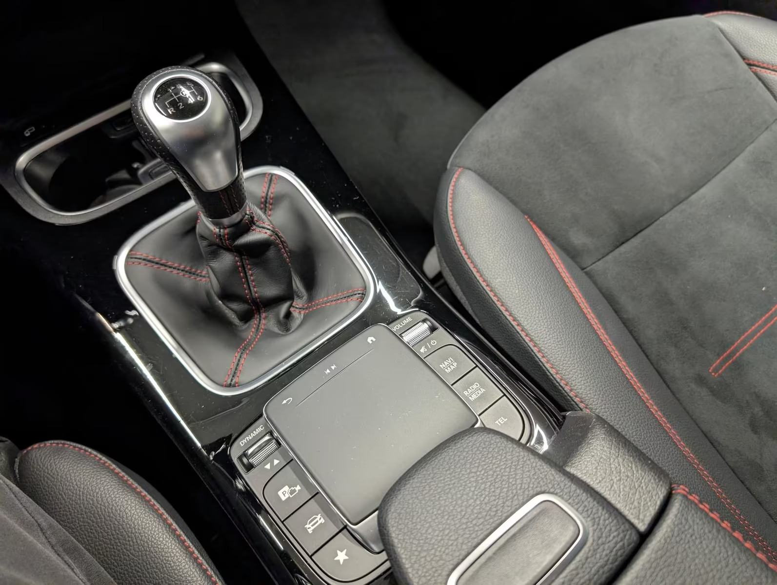 Mercedes-Benz A180 AMG * RJEŠAVAMO LEASING *, fotografija 16