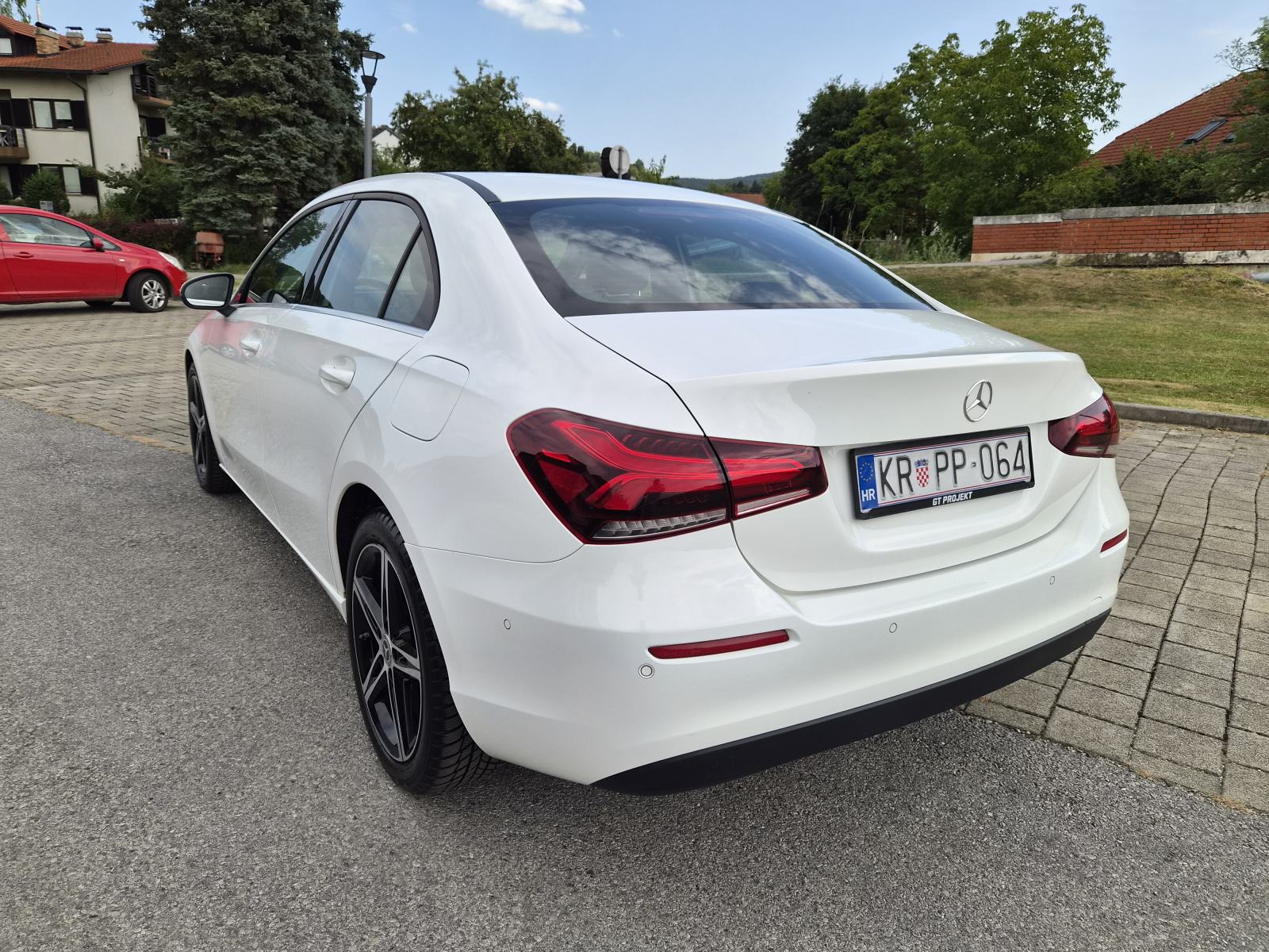 Mercedes-Benz A180d, LIMUZINA, 2020., 7G AUTOMATIK, TOP STANJE, fotografija 5