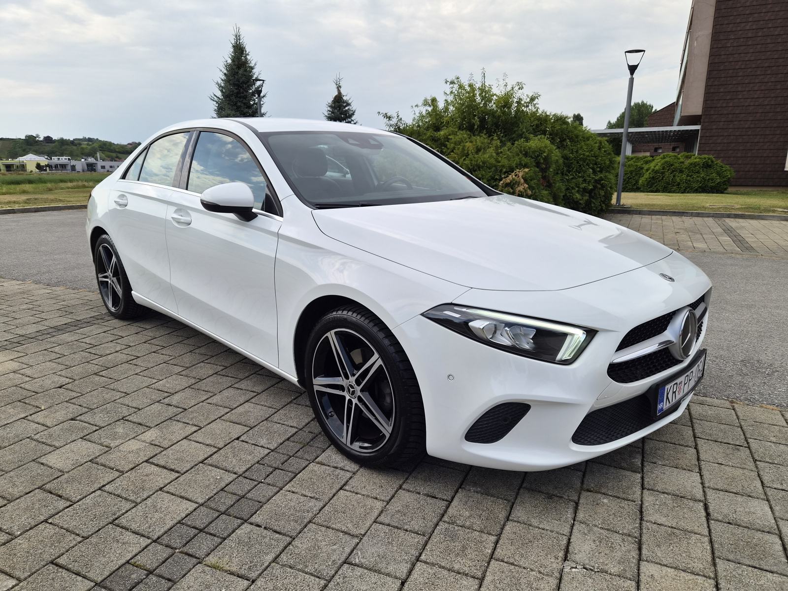 Mercedes-Benz A180d, LIMUZINA, 2020., 7G AUTOMATIK, TOP STANJE, fotografija 10
