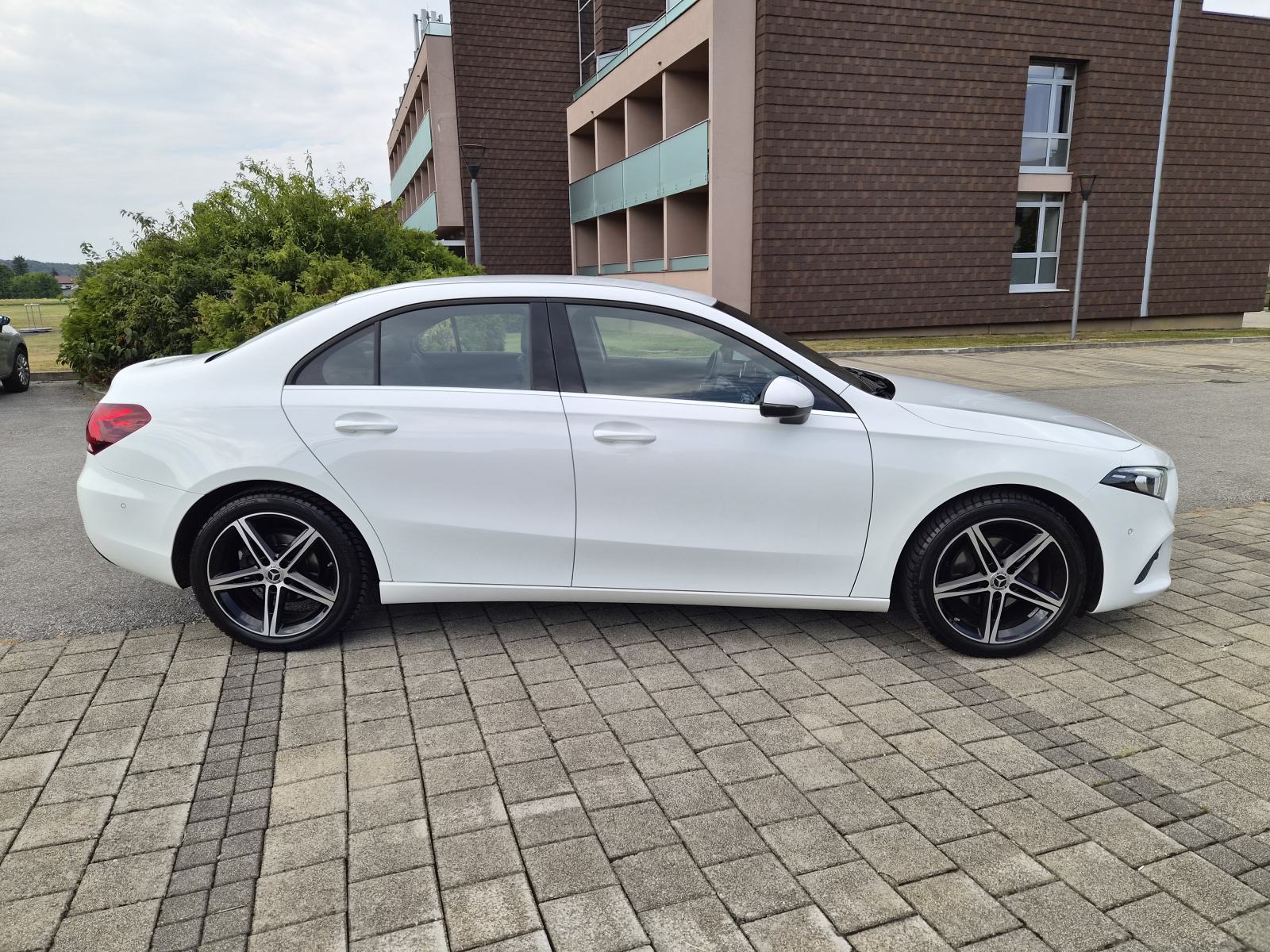 Mercedes-Benz A180d, LIMUZINA, 2020., 7G AUTOMATIK, TOP STANJE, fotografija 9