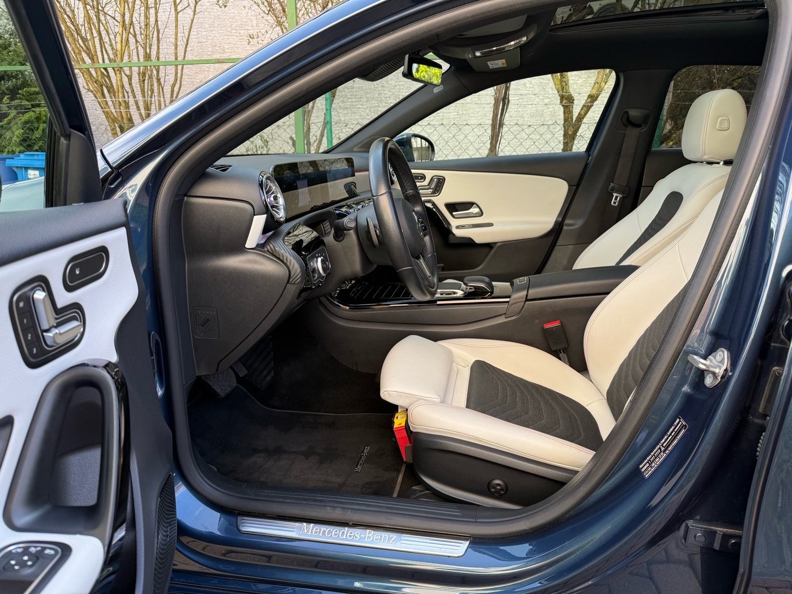 MERCEDES BENZ A180D SPORT, MULTIBEAM, EL SJEDALA, MEMORIJA, PANO, AMBI, fotografija 6