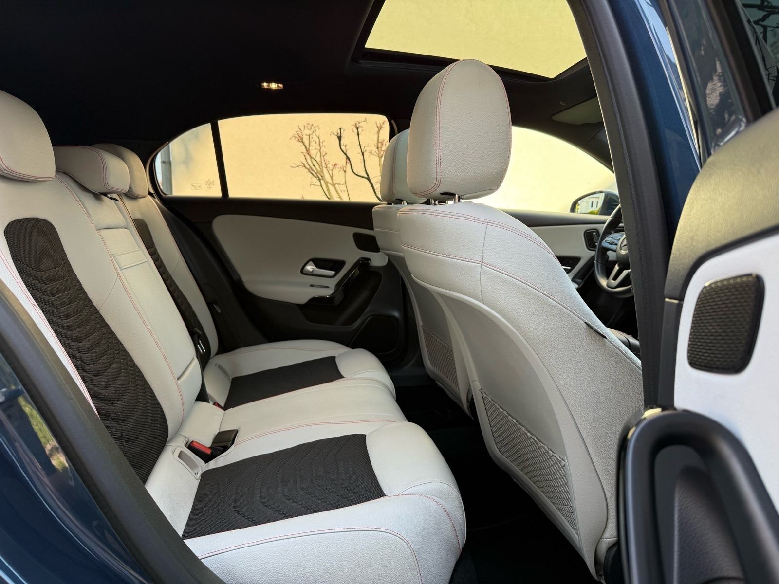 MERCEDES BENZ A180D SPORT, MULTIBEAM, EL SJEDALA, MEMORIJA, PANO, AMBI, fotografija 10