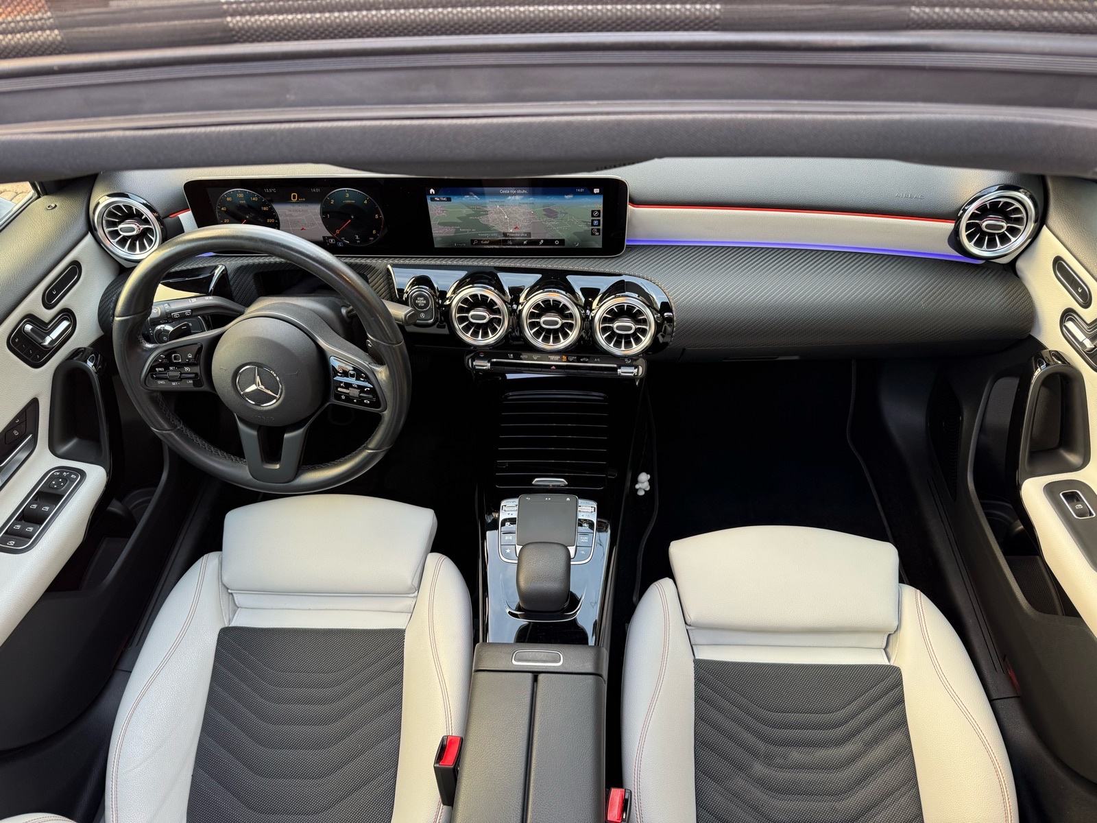 MERCEDES BENZ A180D SPORT, MULTIBEAM, EL SJEDALA, MEMORIJA, PANO, AMBI, fotografija 13