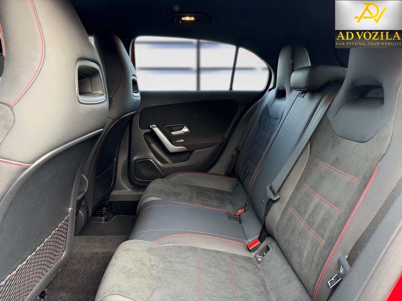 Mercedes-Benz A200 AMG manual Kamera LED kuka €33.700, fotografija 9
