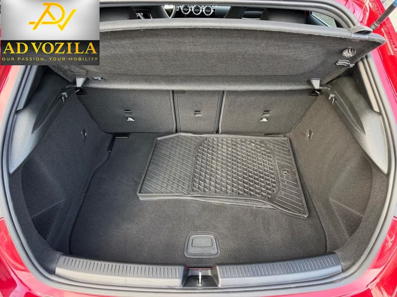 Mercedes-Benz A200 AMG manual Kamera LED kuka €33.700, fotografija 11