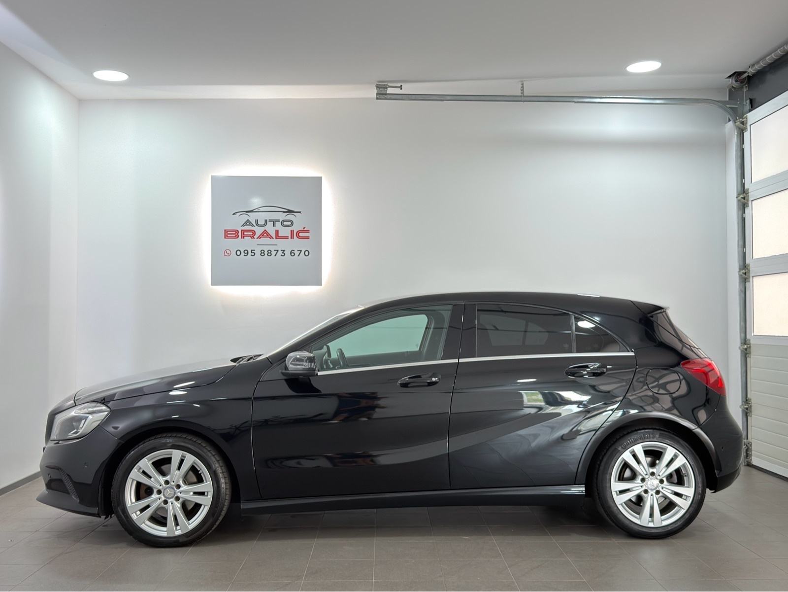 ♦️MERCEDES-BENZ A200CDI♦️JAMSTVO♦️URBAN~MATRIX~LED~NAVI~ACC~MOD2017♦️, fotografija 10