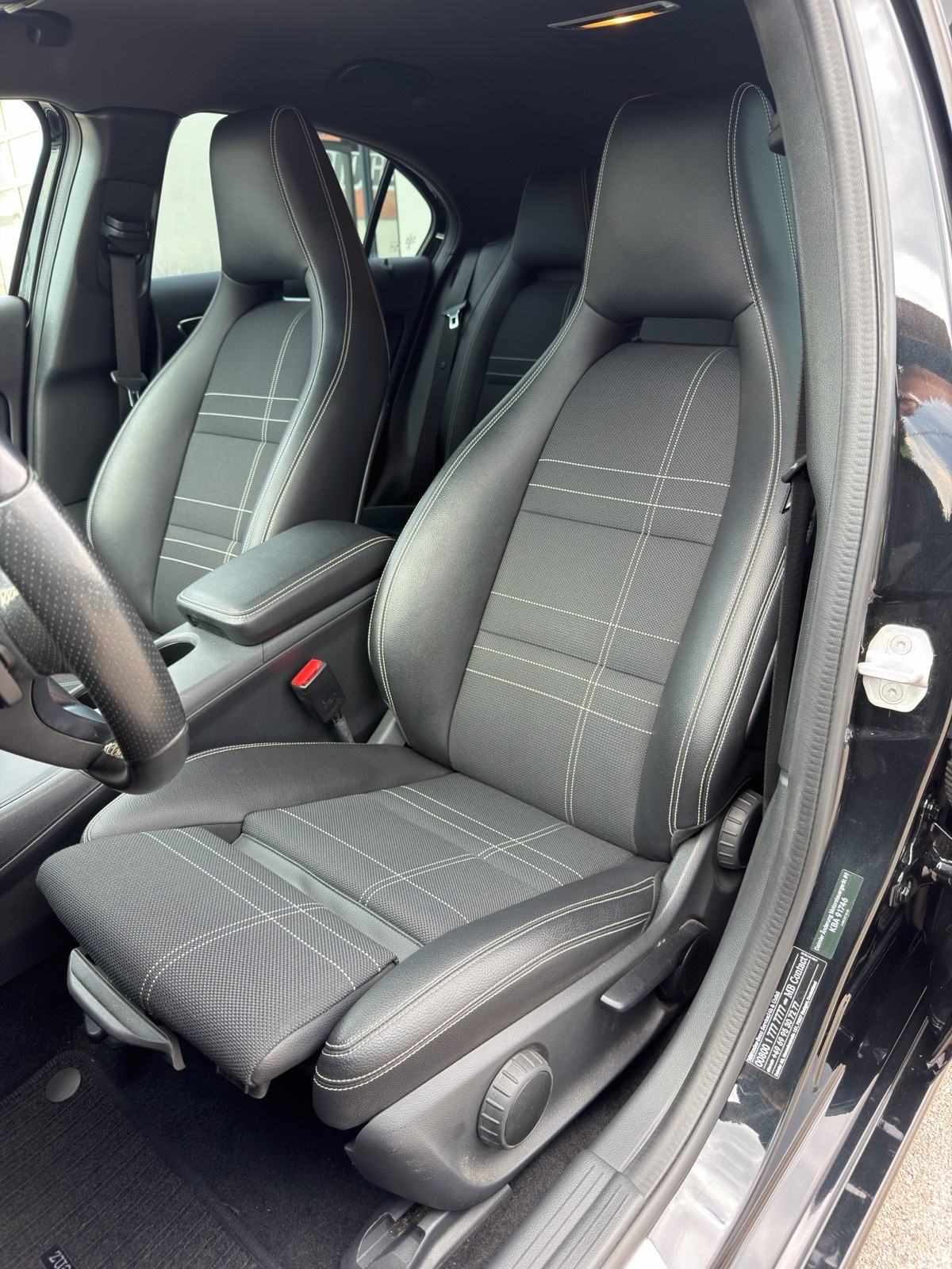 ♦️MERCEDES-BENZ A200CDI♦️JAMSTVO♦️URBAN~MATRIX~LED~NAVI~ACC~MOD2017♦️, fotografija 16