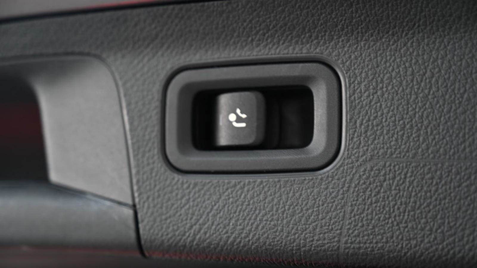 Mercedes-Benz A35 AMG 4M | 306KS | LED | NAVI | KAMERA | ALCANTARA, fotografija 17