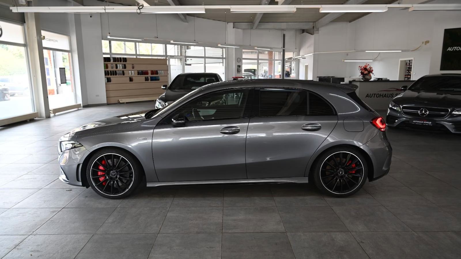 Mercedes-Benz A35 AMG 4M | 306KS | LED | NAVI | KAMERA | ALCANTARA, pogled izvana - slika 5