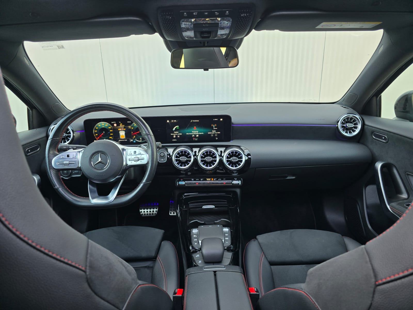 Mercedes-Benz A35 AMG DCT, 1 vl., Full oprema, Top Stanje!, fotografija 14