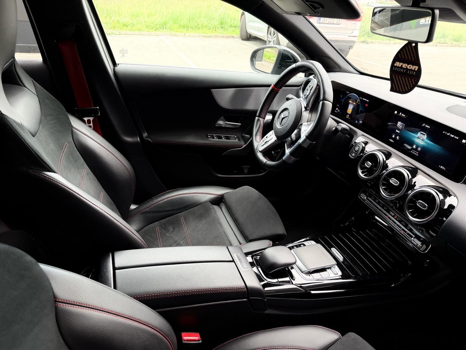 Mercedes-Benz AMG A35 - 2019, fotografija 17