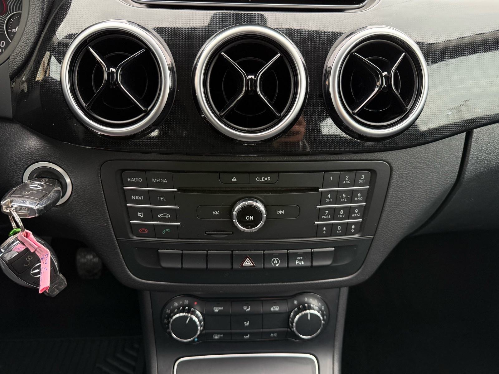 Mercedes-Benz B 180 CDI ***142.000km*** 1.Vlasnik, 2015.godina, fotografija 14