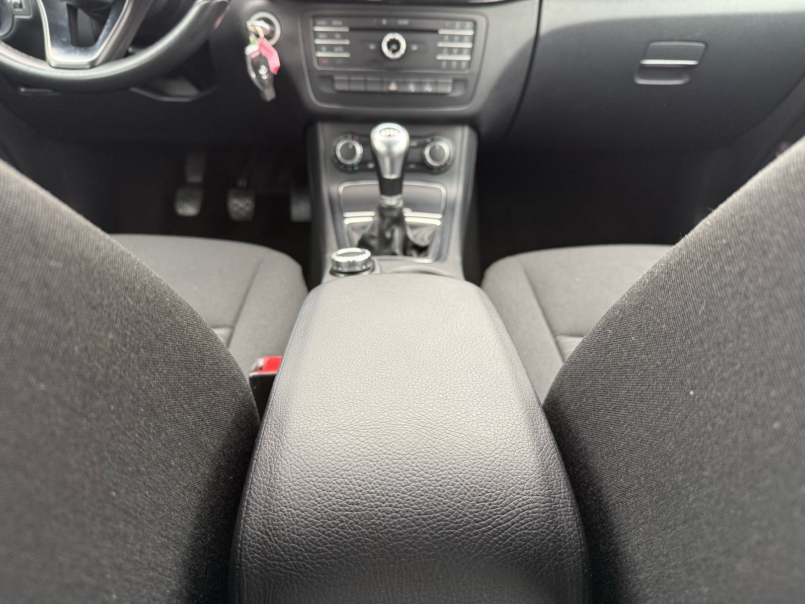 Mercedes-Benz B 180 CDI ***142.000km*** 1.Vlasnik, 2015.godina, fotografija 17
